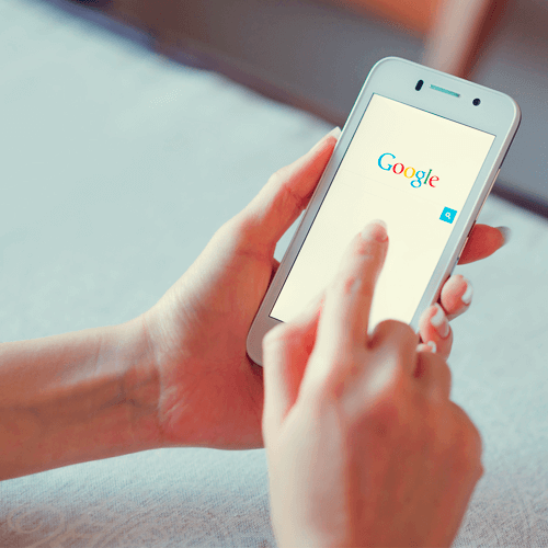 Google prioriza em busca sites compatíveis com dispositivos móveis